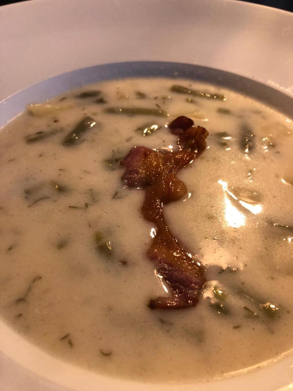 Penzion A Restauracia Hanisberg Krupina エクステリア 写真